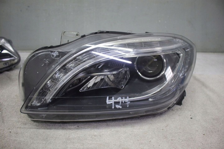 фото №1, Лампа левая mercedes ml ксенон ils a1668207259 166 1668207259