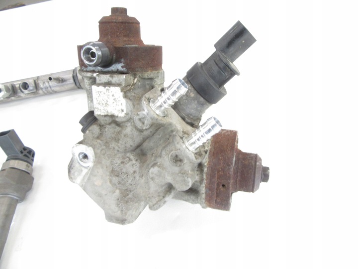 фото №11, Паливна система впорскування форсунки насос bmw f01 f07 f10 f11 f15 f25 f30 f31 n57 3.0