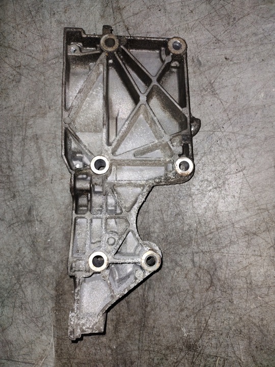 фото №4, Лапи генератора 03g903143a vw golf v plus 1.9 tdi