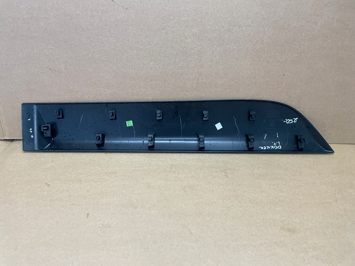 фото №5, Dacia доккер планка na дверь левая зад задняя 828774470r