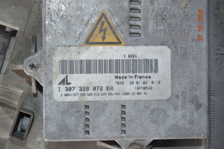 фото №10, Фара передня права mercedes-benz c w203 a2038201261 0301166272 ксенон