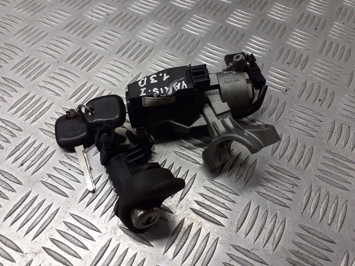 фото №1, Замок запалювання з ключем вставка toyota yaris i 450200d01