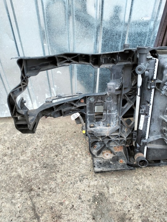 фото №12, Передня панель hyundai i30 i роки 2007-2010 1.6 16v бензин g4fc механічна коробка передач