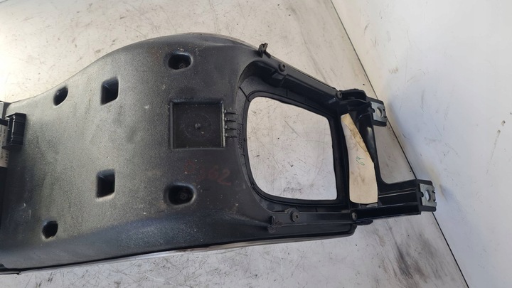фото №7, Панель рамка wodospad повітропровід volvo v50 30672565 європа