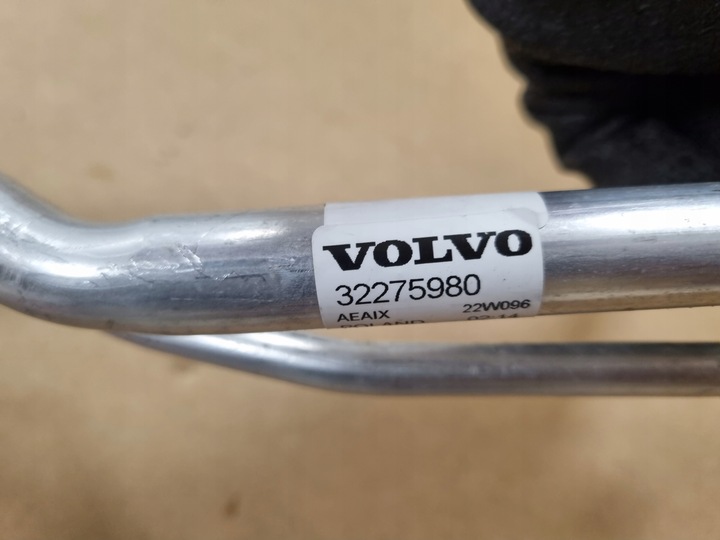 фото №6, Volvo c40 xc40 трубка шланг кондиционера 32275980 31699138 32275971