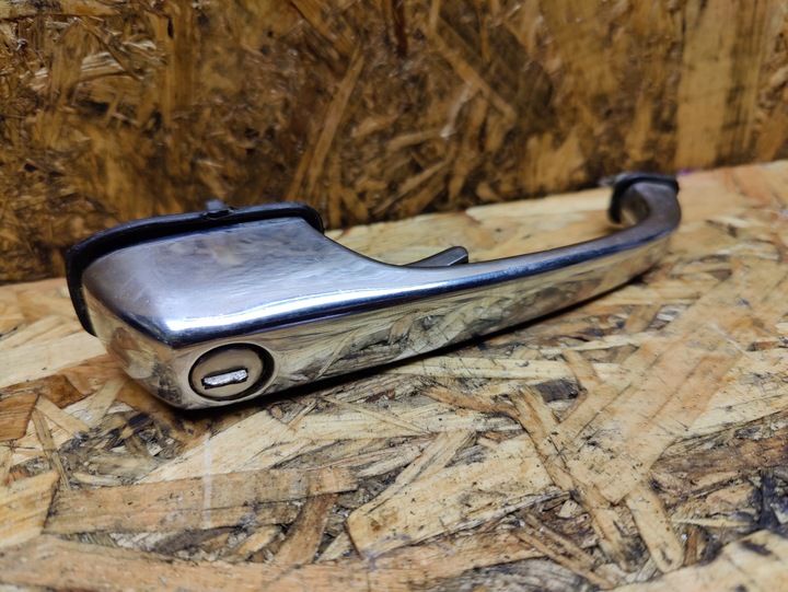 фото №1, Ручка дверь vw transporter t2 ogórek 211837205