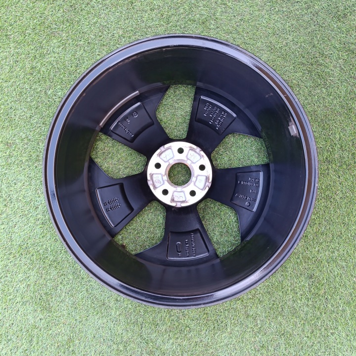 фото №11, Volkswagen vw id.3 id3 алюминиевый диск 19x7,5 et50 5x112 10a601025s