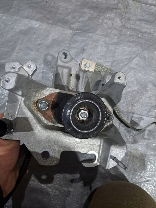 фото №1, Renault zoe ii подушка коробки коробки передач