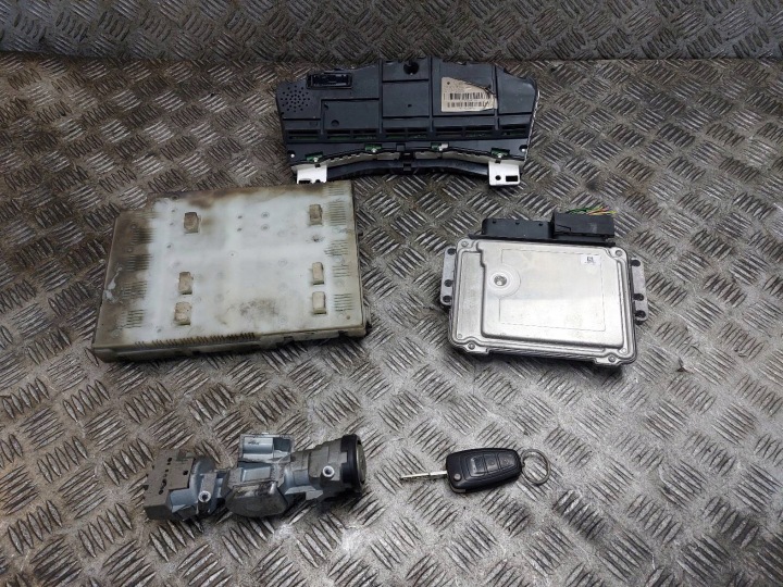 фото №9, Комплект стартовий спідометр  galaxy mk2 1.6 ecoboost 0261s10395 cs7t-10849-tg