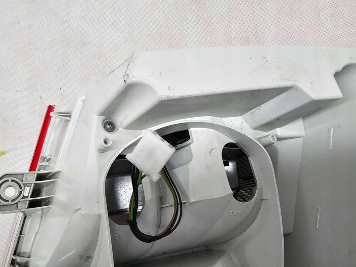 фото №8, Skoda octavia iii 5e0 рестайлінг sedan лампа зад задня ліва led 185311-01