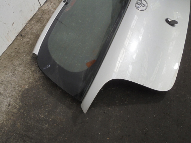 фото №8, Toyota yaris i p1 03-05 крышка крышка багажника стекло 5d hb рестайлинг fl