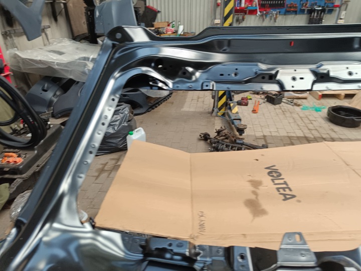 фото №13, Land rover discovery sport l550 - задняя крышка чёрная