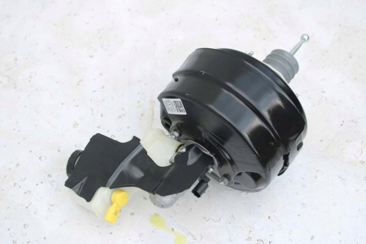 фото №7, Audi q3 83a усилитель 5qk614105b + главный тормозной цилиндр 5q2611301h vw skoda seat 5q2