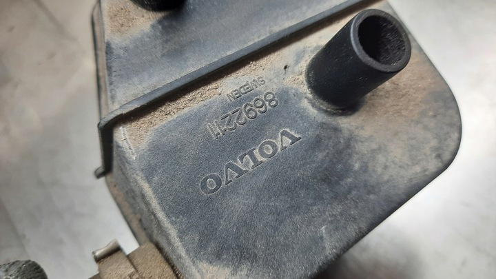 фото №5, Вентиляція картера масляна 8692211 volvo s60 v70 s80 2.4b