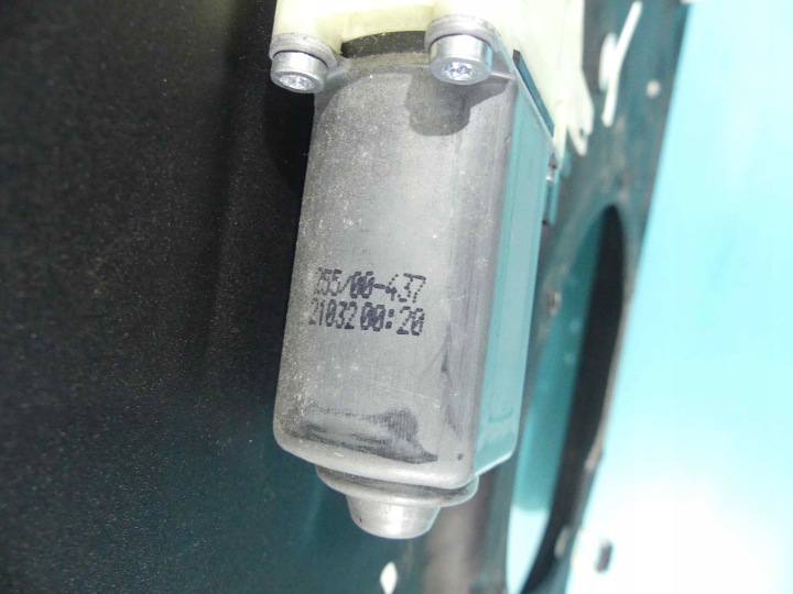 фото №6, Підйомник перед праве porsche panamera i 970 6 pin 97053720200
