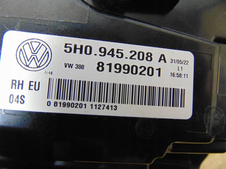 фото №14, Лампа права зад led vw golf viii 5h0945208a європа