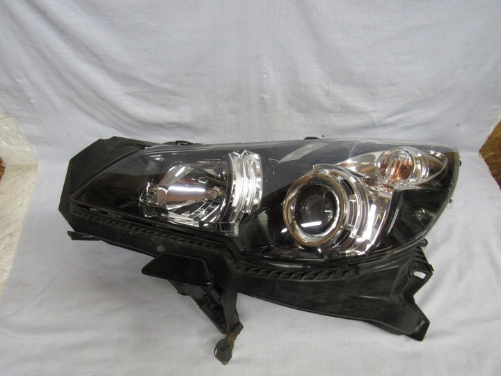 фото №1, Левая subaru legacy outback ксенон идеальное состояние 09-12 чёрная
