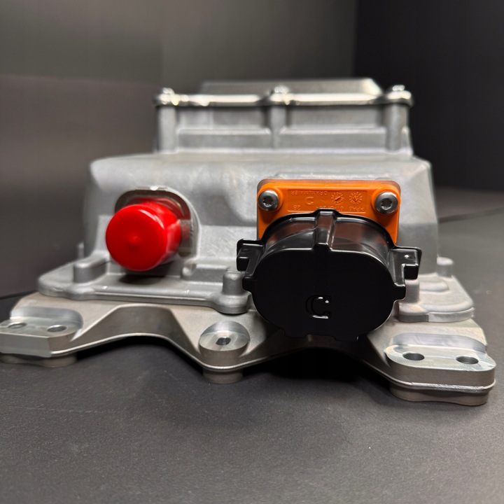 фото №5, Оригинальный номер porsche taycan 9j1 изолятор инвертор преобразователь напряжения