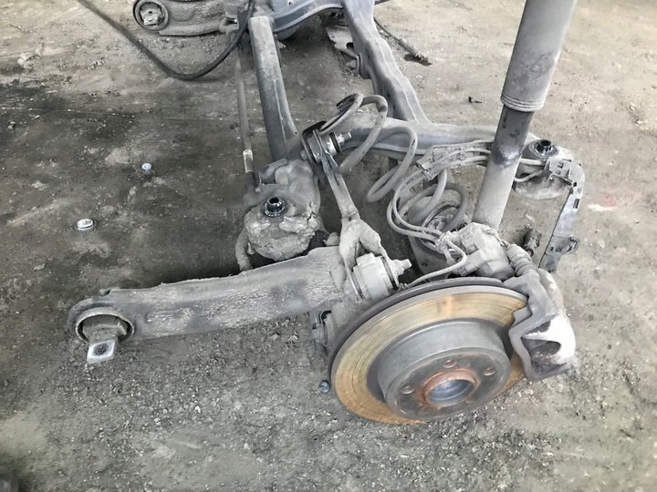 фото №3, Mercedes b клас w246 ступиця поворотна опора зад