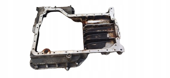 фото №1, Audi a6 c5 4.2 поддон масляная масла 077103603p