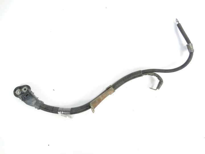 фото №1, Mercedes s класс w220 шланг плюсовой генератора