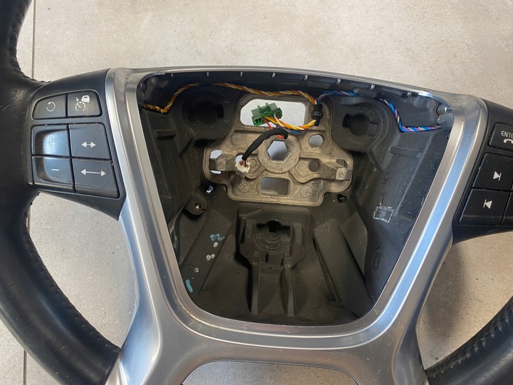 фото №9, Volvo v70 iii кермо шкіра мульті p31271093