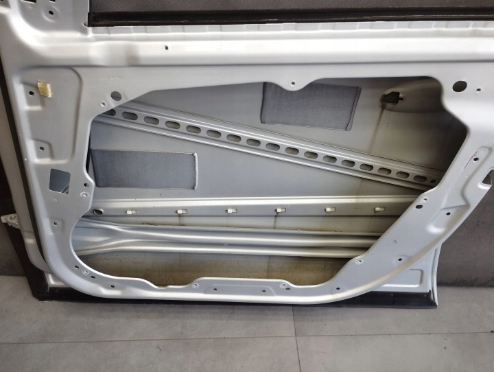 фото №10, Mercedes ml w164 дверь правая перед 775