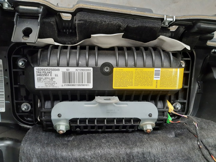 фото №8, Панель консоль подушки датчик ремни kpl mercedes w212