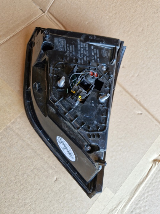 фото №10, Renault grand scenic iv 4 фара w крышка багажника зад правая