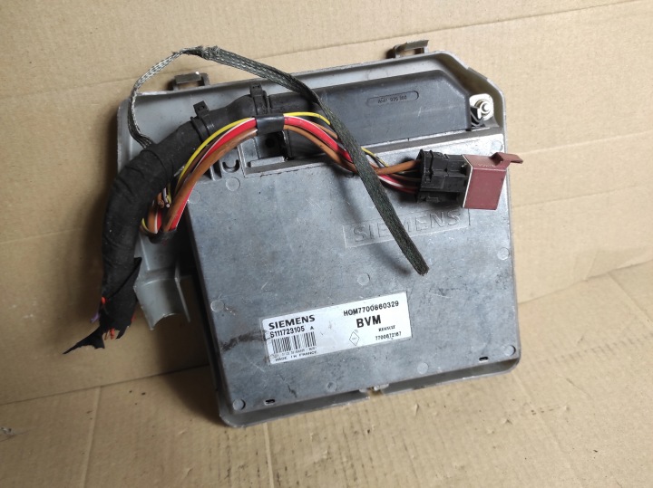 фото №5, Блок управления двигателем (ecu) espace 2 ii 2.2 8v 7700872167