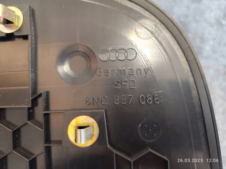 фото №9, Zaślapka бокова панелі розподільчої audi tt mk1 8n0857085