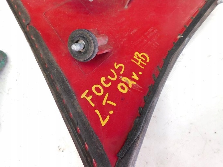 фото №6, Ford focus mk1 1.4 2002r hb лампа лівий зад