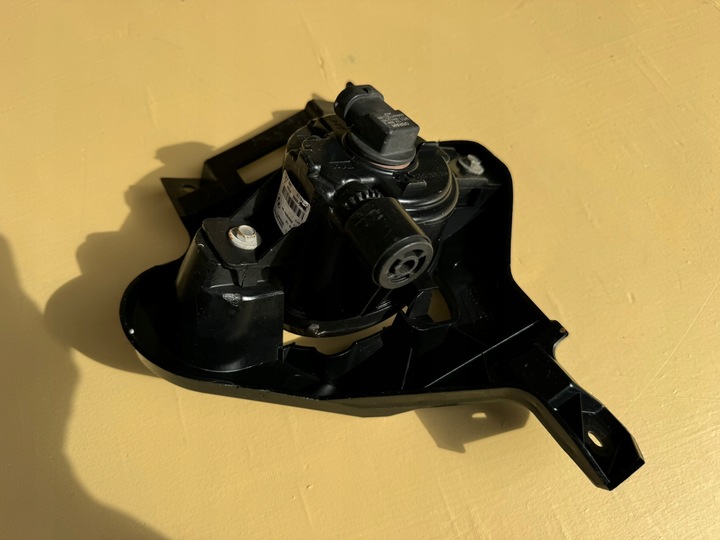 фото №10, Bmw серії 1 i e81 e87 04-11r галоген лівий лампа тримач рамка перед ліва