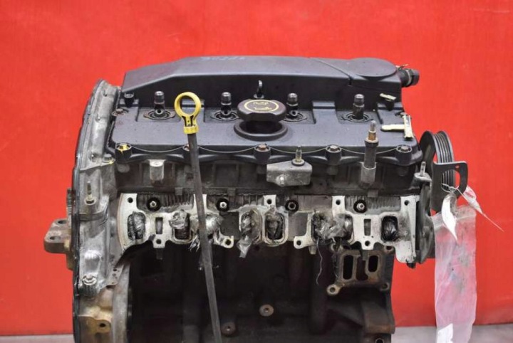 фото №9, Двигун стійка дизель форсунки ford transit 5 v 2.0 td 84 km 00-06 kompresja