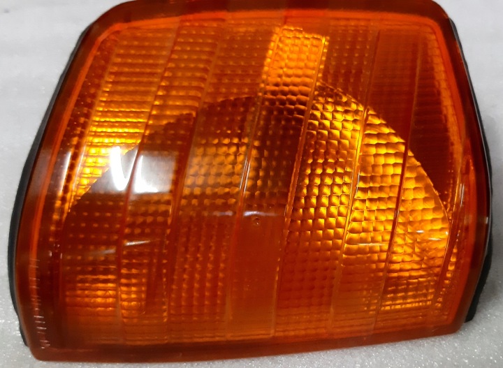 фото №16, Mercedes 190 w201 поворотник bosch kpl.