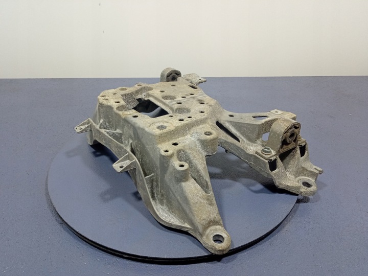 фото №5, Audi q8 rsq8 4m8 4.0 tfsi кронштейн поддержка коробки 4m0399262c