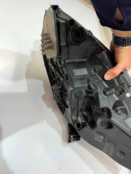 фото №8, Tesla модель 3 iii 17-20 лампа полный led l+p перед