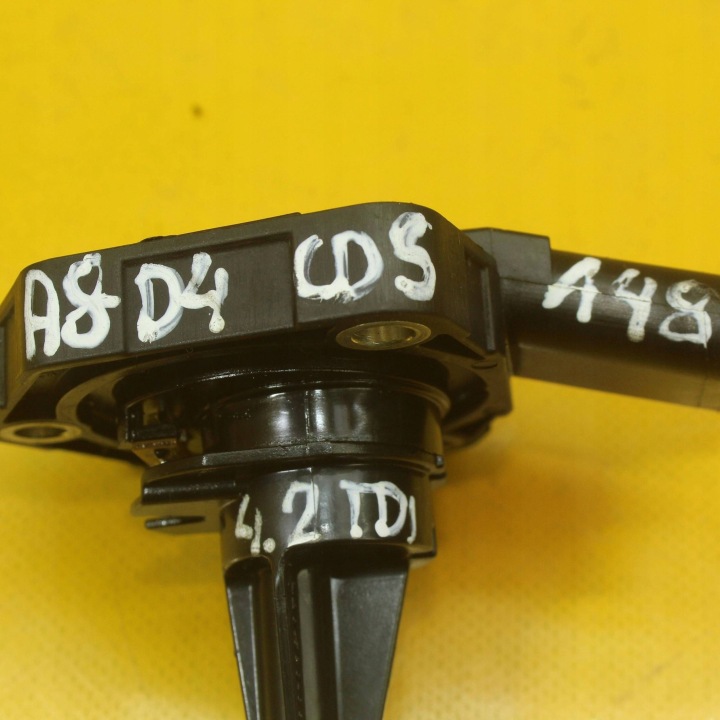 фото №11, Датчик уровня масла audi a8 d4 03c907660l 4.2 tdi v8 cds porsche