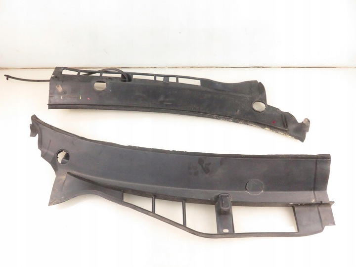 фото №3, Панель под лобовым стеклом skoda octavia i combi 1u5 1u0819404c 1u0819403c