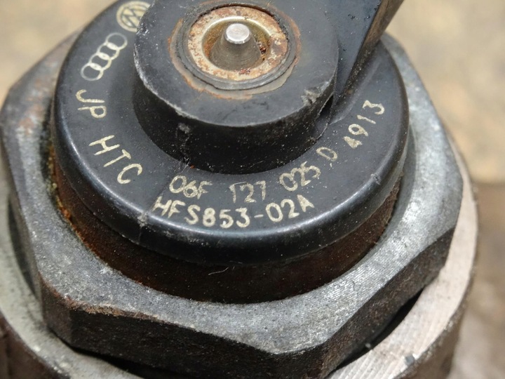 фото №8, Audi a3 8p golf v 2.0 fsi tfsi насос пального шланг 06e906051e 06f127025d