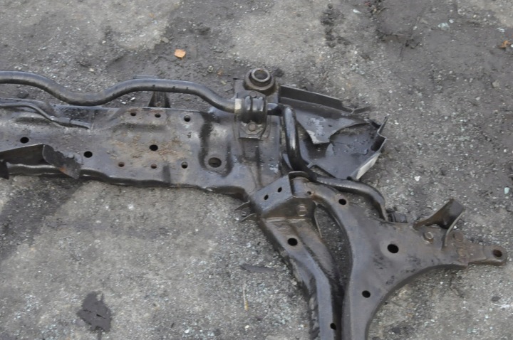 фото №10, Kia carens iii 2.0 16v 144km стрижень ричаг  підрамник підвіски 2006/09 -