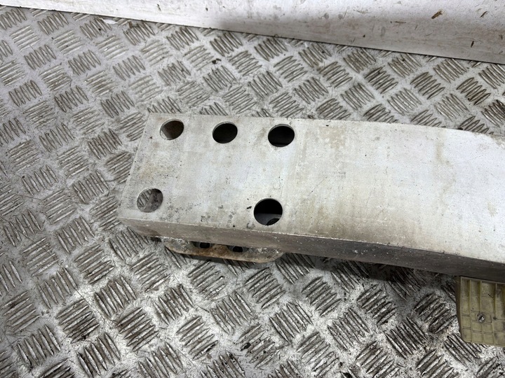 фото №11, Nissan 350z 2004 балка бампера заднього