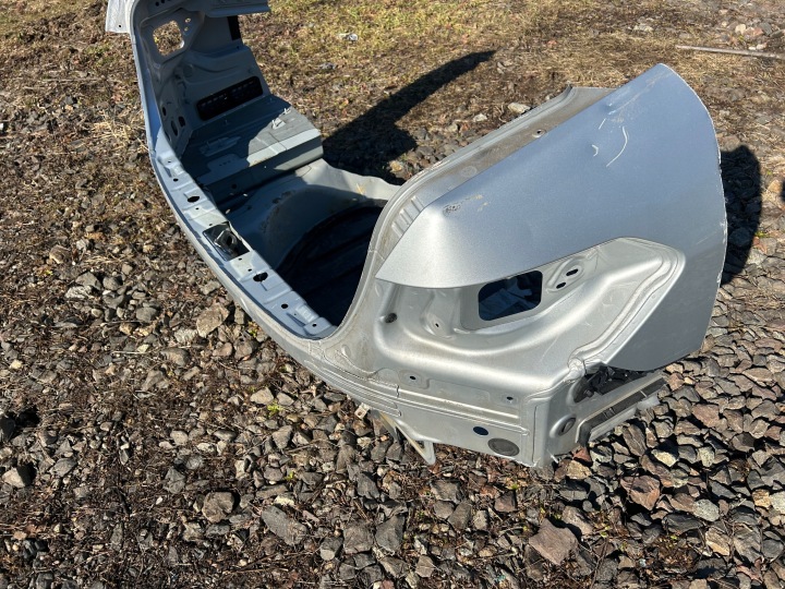 фото №7, Mercedes w212 sedan pas зад стенка зад з ванна