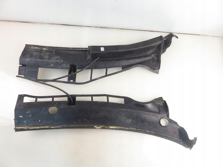 фото №13, Панель під лобовим склом skoda octavia i combi 1u5 1u0819404c 1u0819403c
