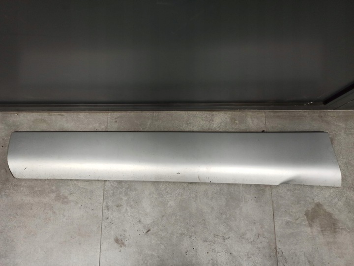 фото №1, Audi q7 i 4l планка двері лівий перед 4l0853959