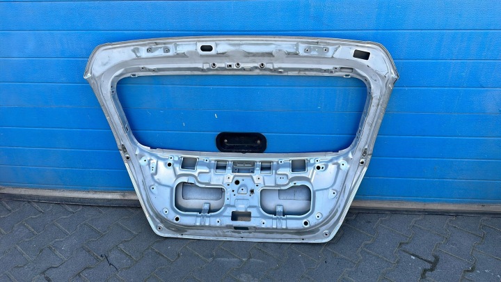 фото №4, Hyundai i30 2007- крышка зад задняя