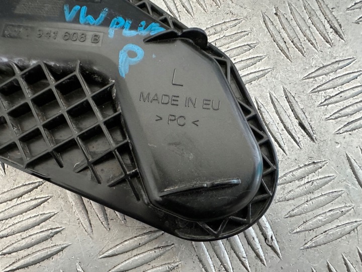 фото №7, Vw golf v plus колпачок заглушка лампы левый 5m0941608b