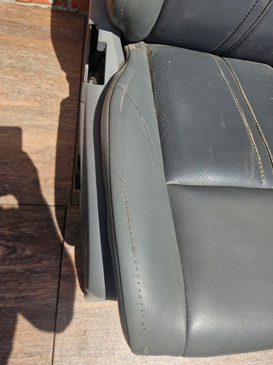 фото №5, Jeep grand cherokee wk 5-10r сиденье правые перед серый