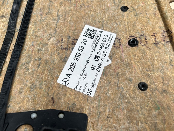 фото №9, Корпус спинка обшивка сидіння перед mercedes c клас w205 a2059105320