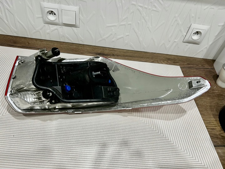 фото №4, Лампа задня права citroen c-elysee оригінал 12-17 оригінал